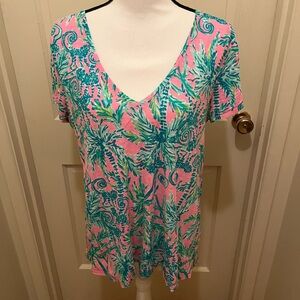 Lilly Pulitzer Etta V-Neck Top Pink Tropical Floral L Excellent Condition